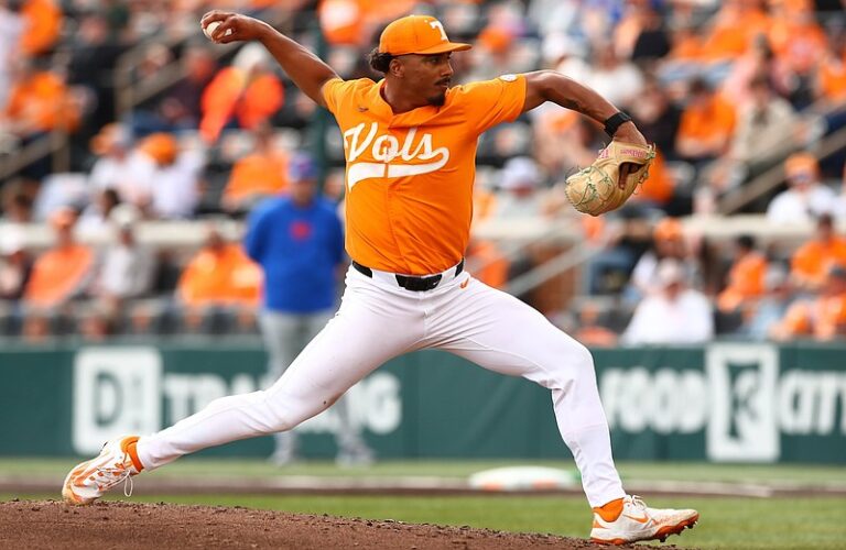 Vols extend torrid start with run-rule victory over Gators