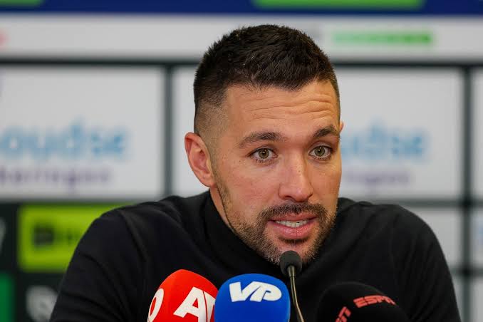 BREAKING NEWS: The coaching staff have suggested that I should drop Him against GRONINGEN, this is going to be a huge decision that I’m going to make this season and I hope I won’t regret it later”, Francesco Farioli confirmed ONE big name will be dropped against GRONINGEN – Not D. Klaassen and Not W. Weghorst