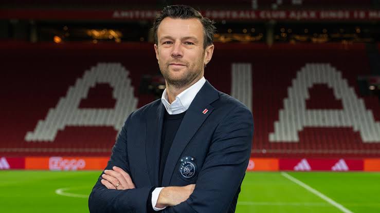 images (29) (27) LAATSTE NIEUWS: Ajax-sportdirecteur Menno Geelen heeft VIJF Ajax-spelers op de nominatie staan om de transferperiode in te luiden. Er zijn VIER perfecte vervangers aangewezen om de transferperiode in te luiden...