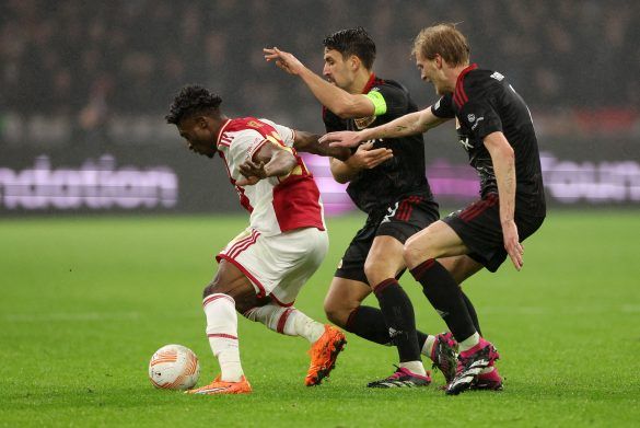 HEET NIEUWS 🔥: Ajax speelde het slim – Kijk hoe Kudus en...lees meer